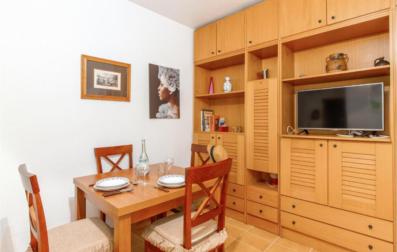 1 Bedroom Nice Apartment In סנטה פולה מראה חיצוני תמונה